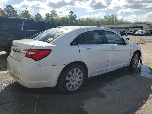 Изображение 3 2013 CHRYSLER 200 LX 2013 с VIN 1C3CCBAB8DN689850