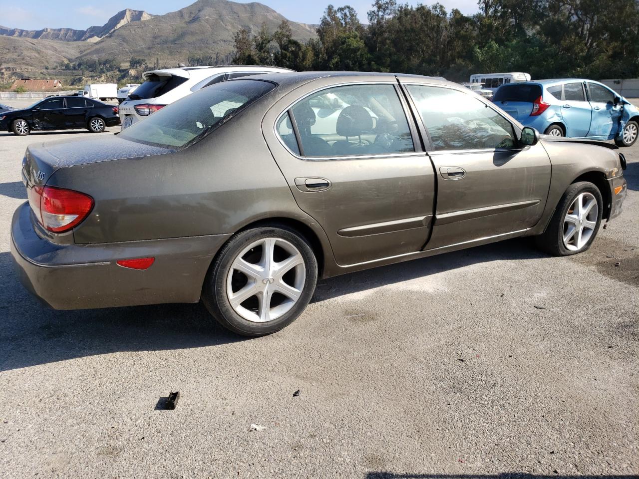 Image 3 of 2002 INFINITI I35  2002 with VIN JNKDA31AX2T004628