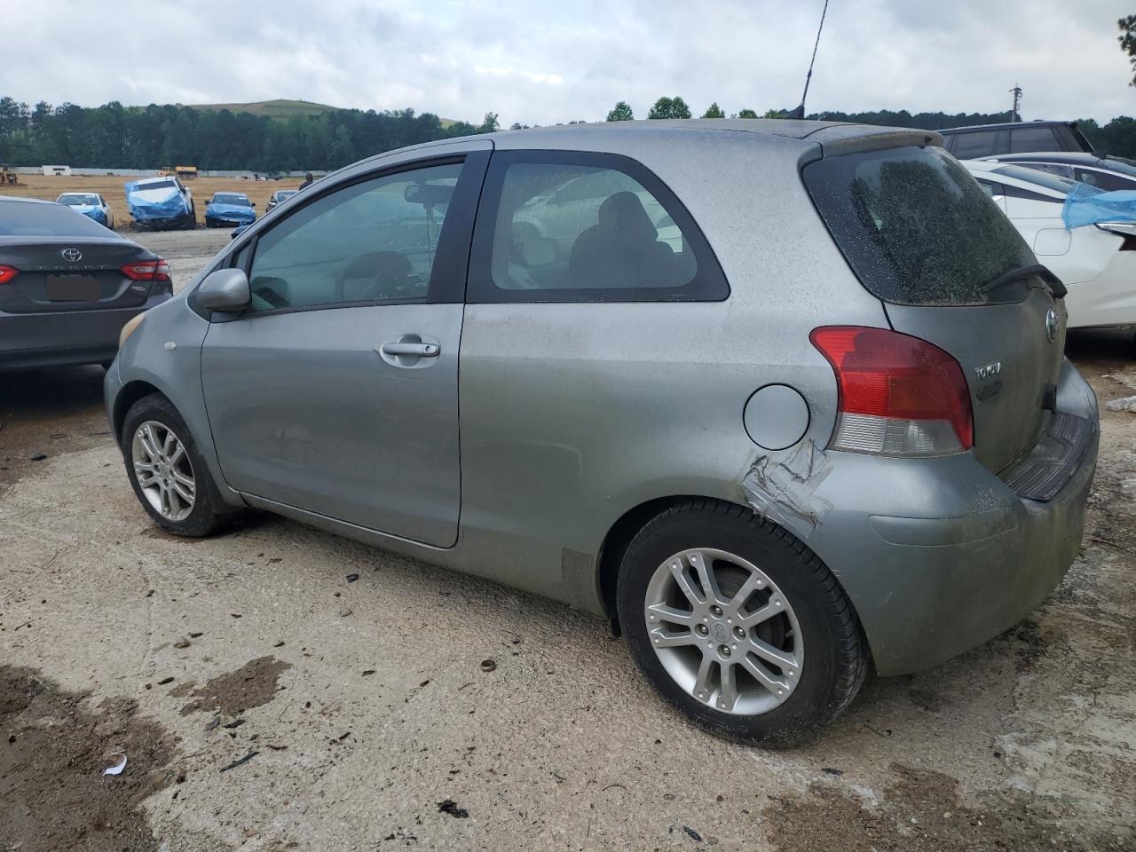 Изображение 2 2011 TOYOTA YARIS  2011 с VIN JTDJT4K34B5326657