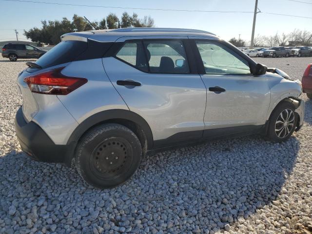 Image 3 of 2018 NISSAN KICKS S 2018 with VIN 3N1CP5CU2JL511012
