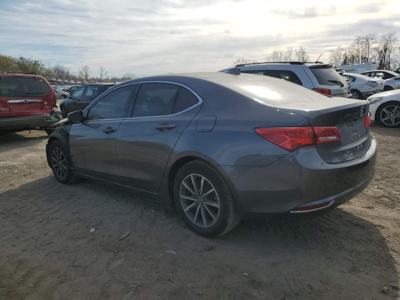 Obraz 2 z 2019 ACURA TLX  2019 z VIN 19UUB1F33KA008708