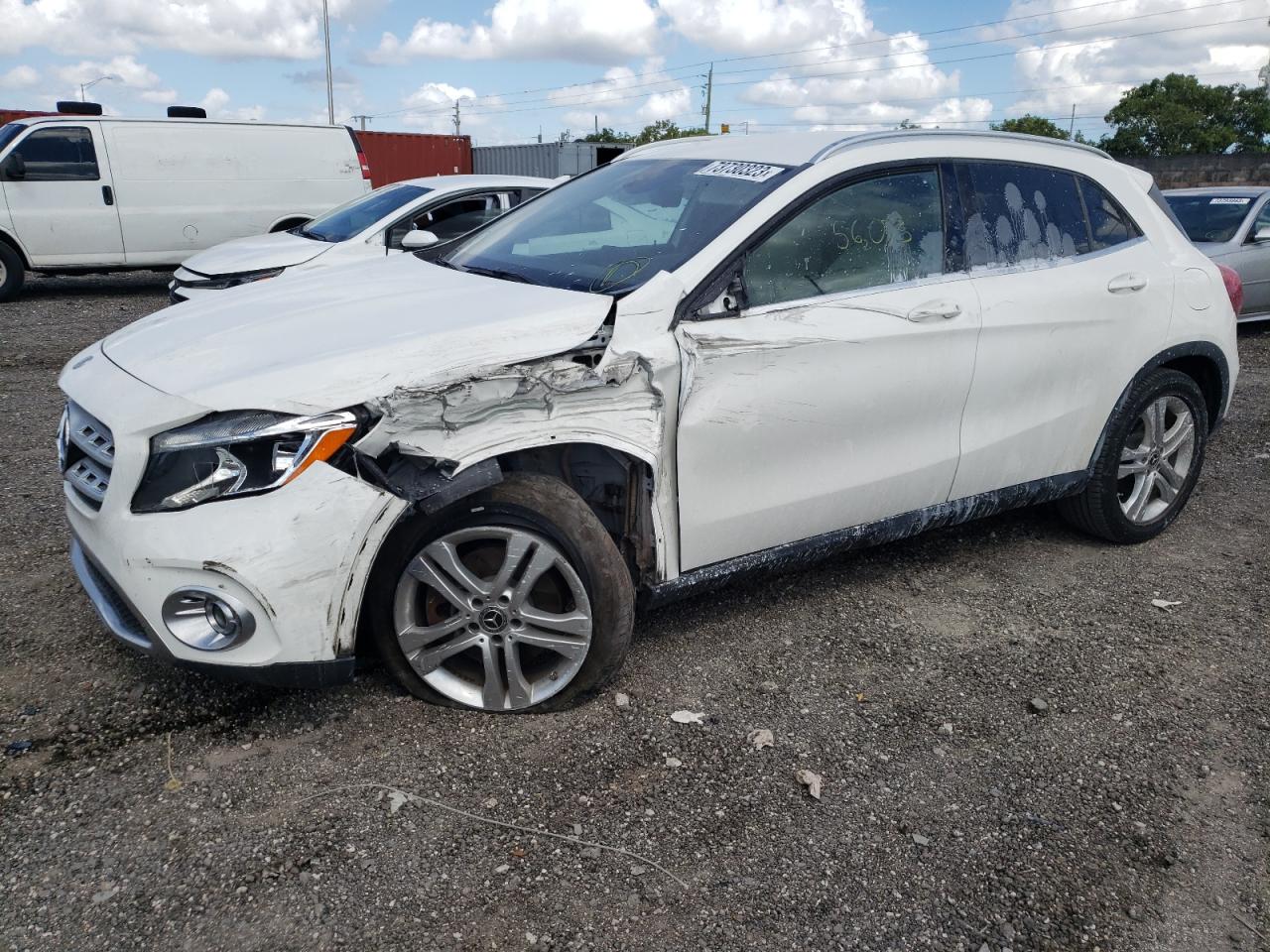 Изображение 1 2019 MERCEDES-BENZ GLA 250 2019 с VIN WDCTG4EB5KU014931