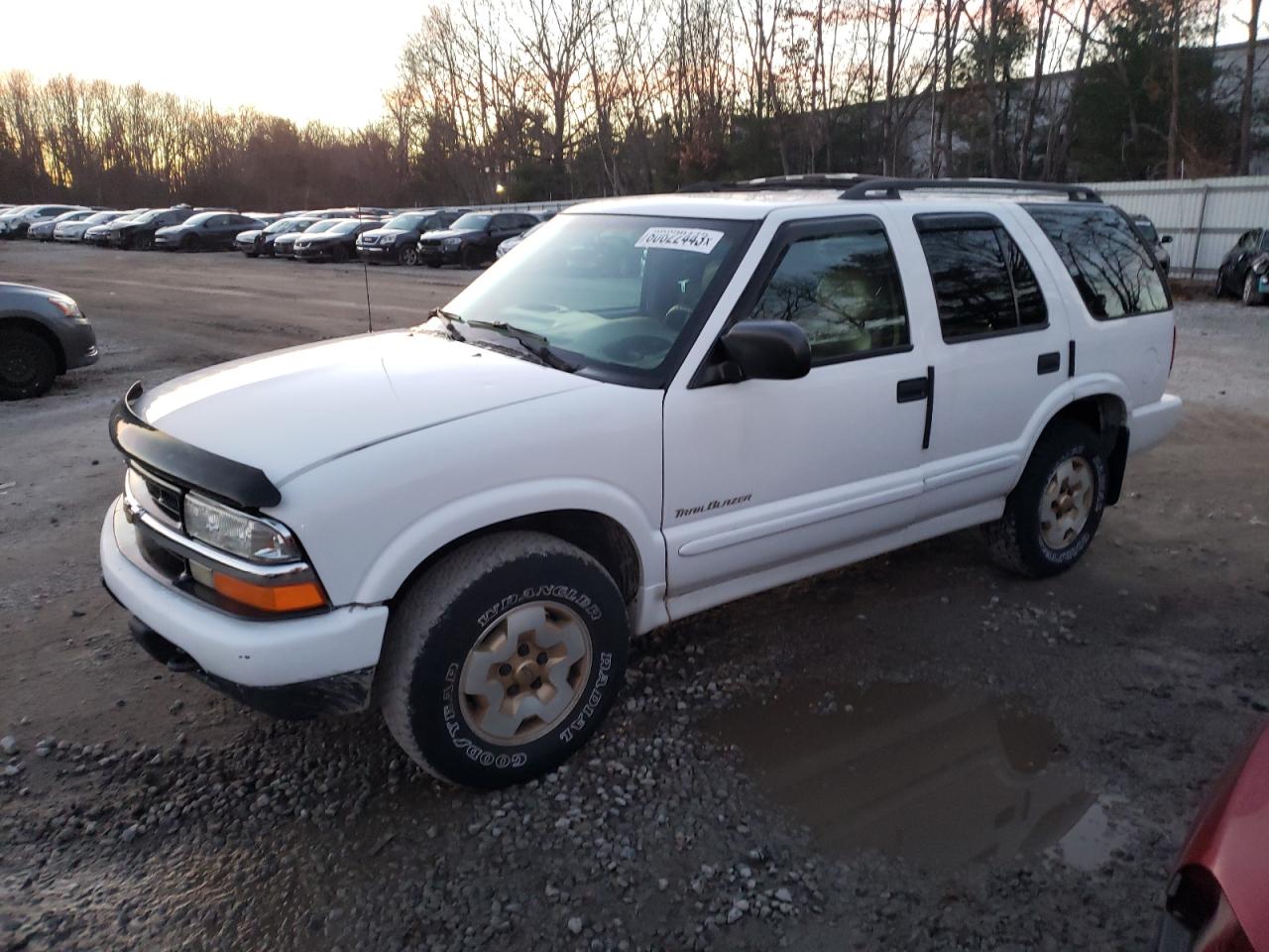 Image 1 of 1999 CHEVROLET BLAZER  1999 with VIN 1GNDT13W8X2225786