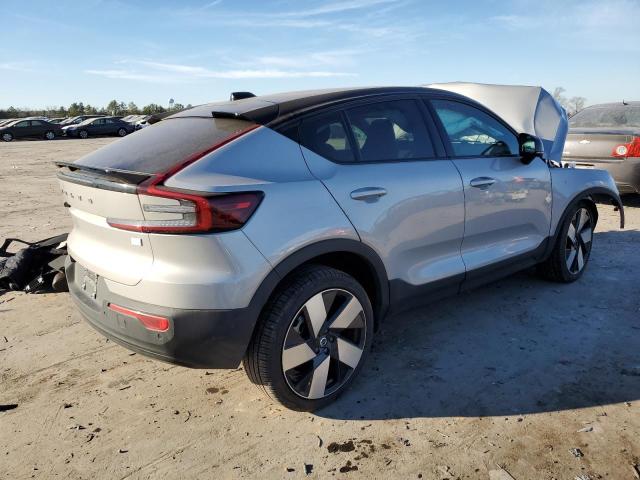 Image 3 of 2022 VOLVO C40 P8 RECHARGE ULTIMATE 2022 with VIN YV4ED3GB9N2000302