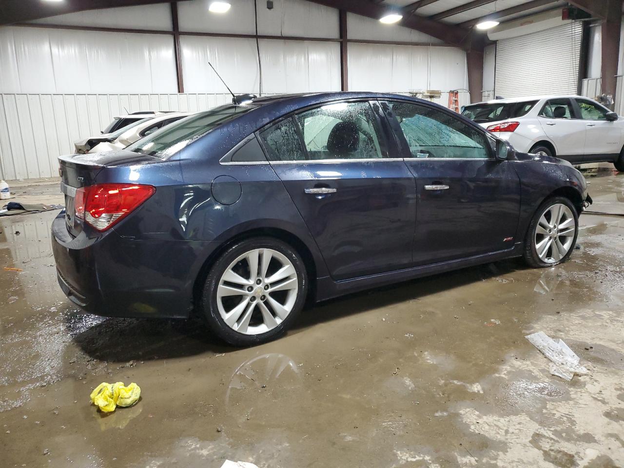 Image 3 of 2015 CHEVROLET CRUZE LTZ 2015 with VIN 1G1PG5SB9F7112083