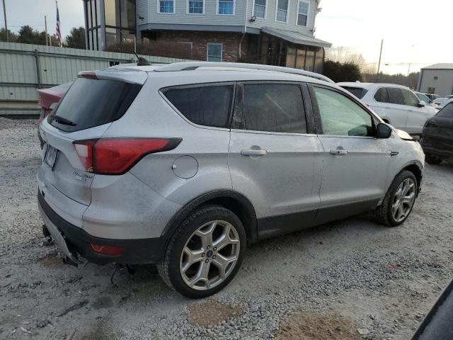 Image 3 of 2019 FORD ESCAPE TITANIUM 2019 with VIN 1FMCU9J96KUC42463