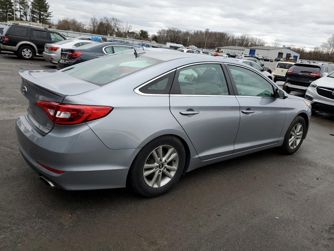 Image 3 of 2017 HYUNDAI SONATA SE 2017 with VIN 5NPE24AF3HH539009