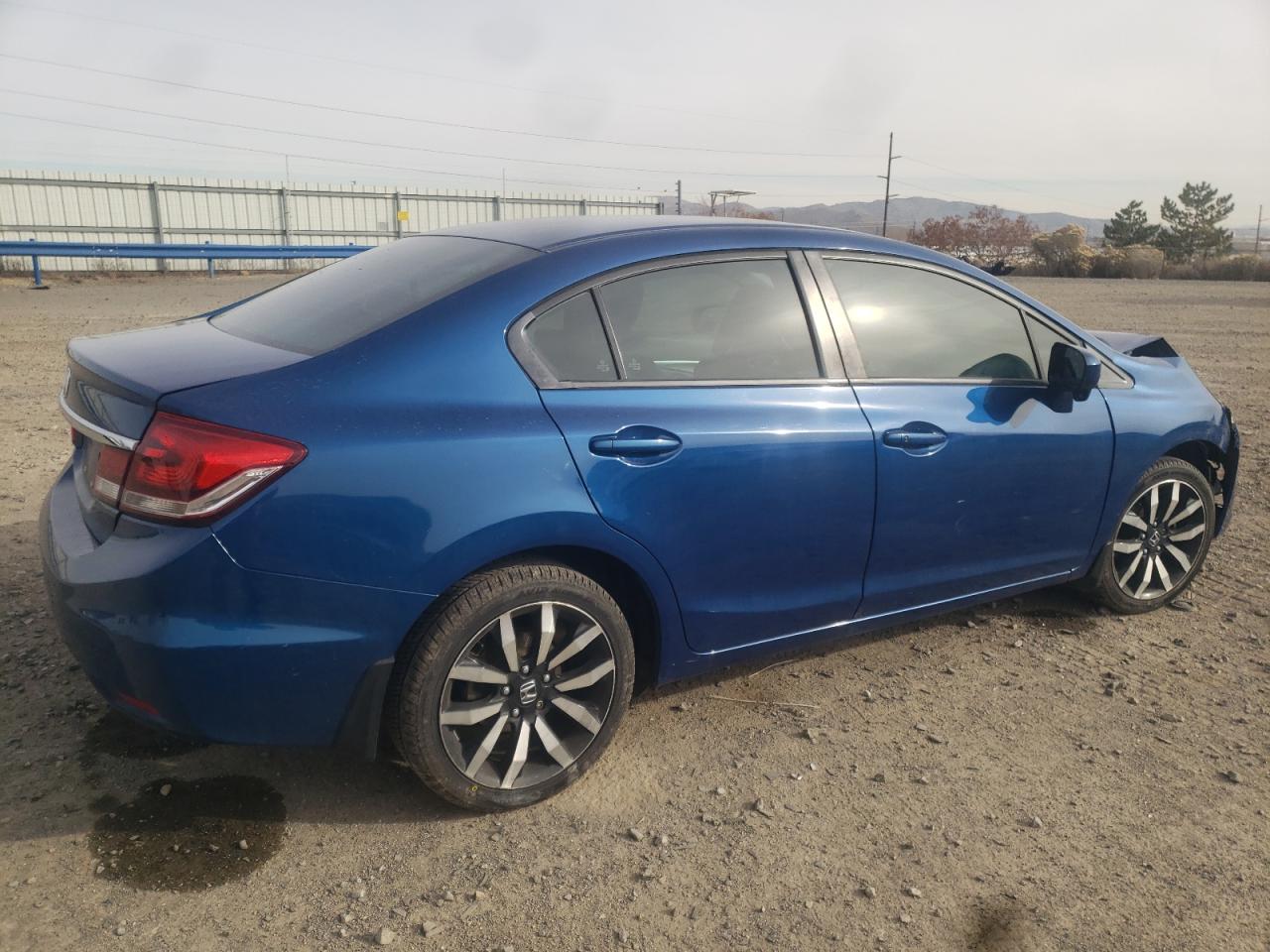 Image 3 of 2014 HONDA CIVIC EXL 2014 with VIN 19XFB2F98EE058555