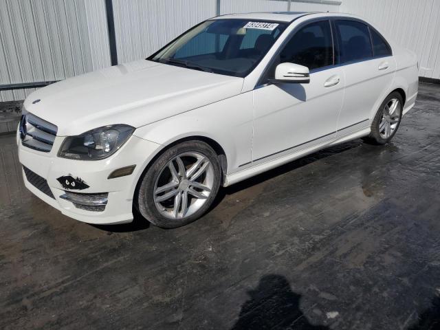 Image 1 of 2013 MERCEDES-BENZ C 250 2013 with VIN WDDGF4HB5DR273291