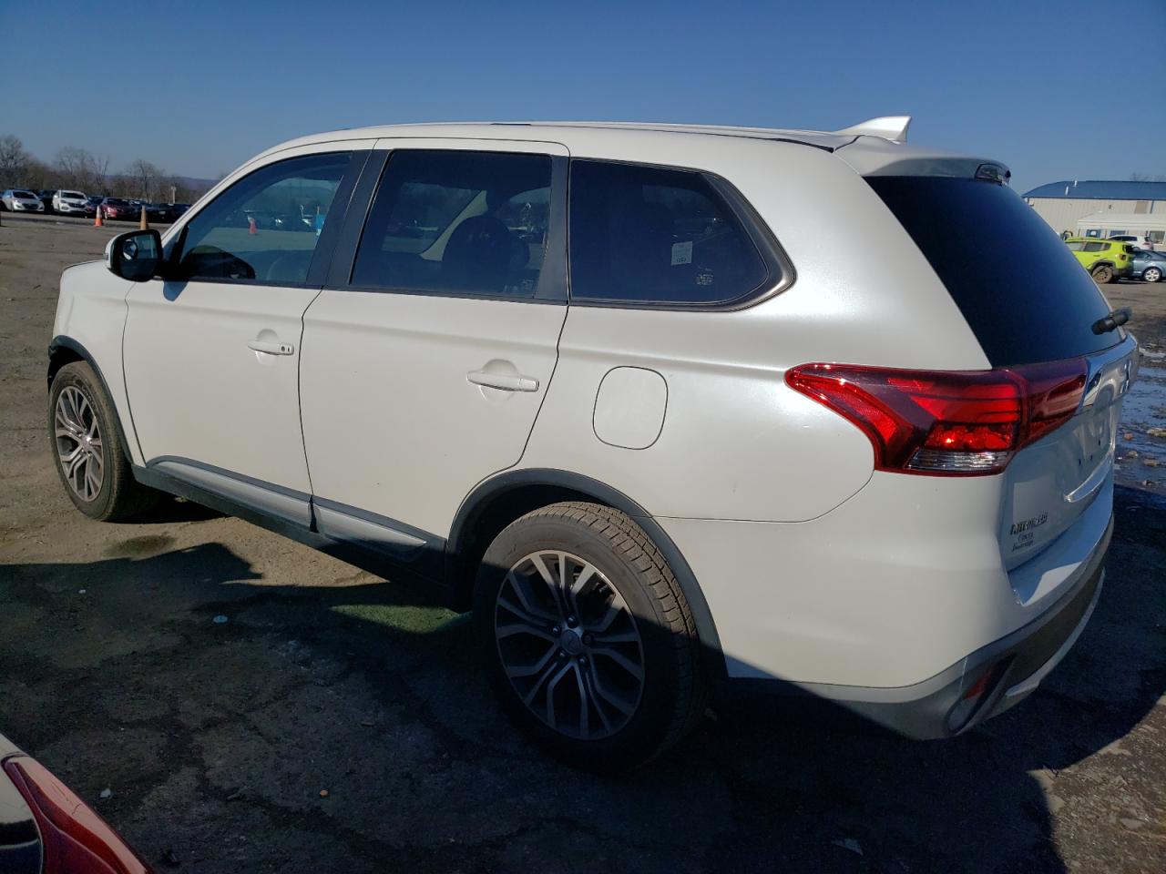 Изображение 2 2018 MITSUBISHI OUTLANDER SE 2018 с VIN JA4AZ3A33JZ045221
