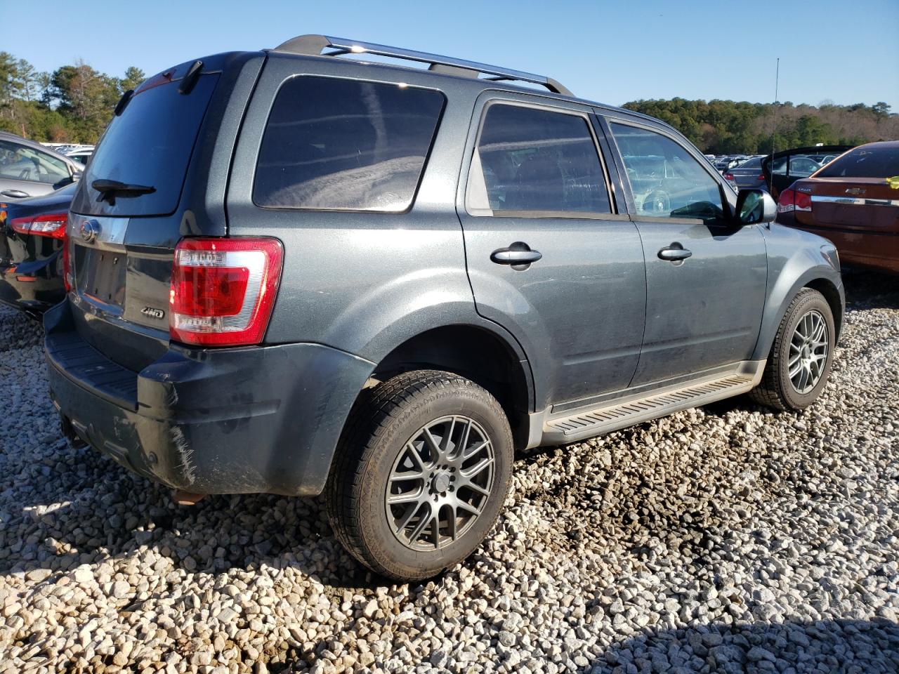 Image 3 of 2009 FORD ESCAPE LIMITED 2009 with VIN 1FMCU94G89KB10286