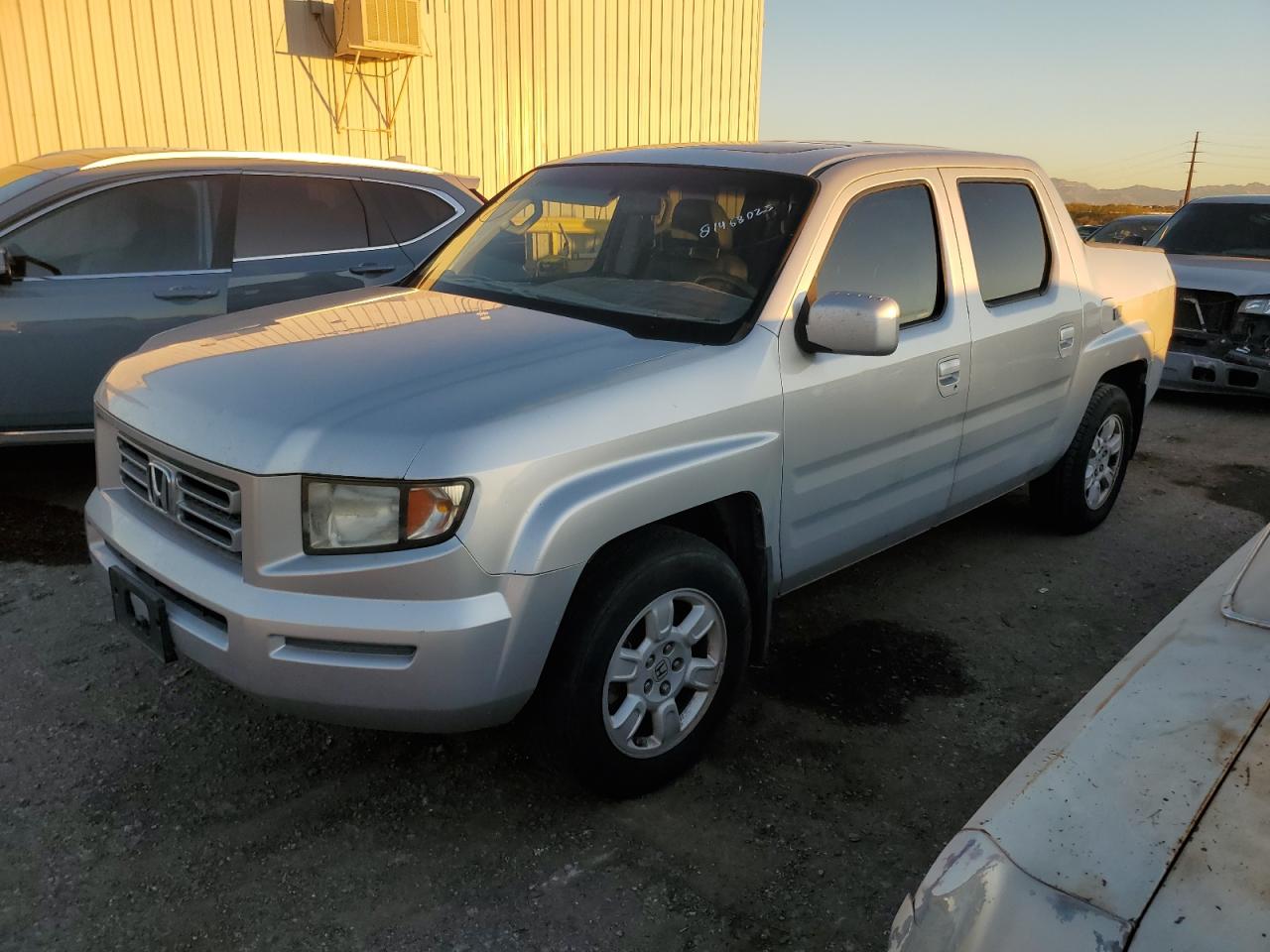 Image 1 of 2007 HONDA RIDGELINE RTL 2007 with VIN 2HJYK16527H516173