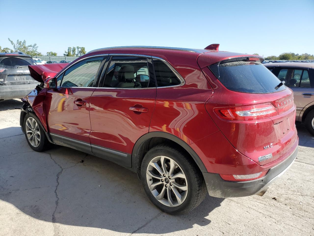 Image 2 of 2018 LINCOLN MKC SELECT 2018 with VIN 5LMCJ2C98JUL32030