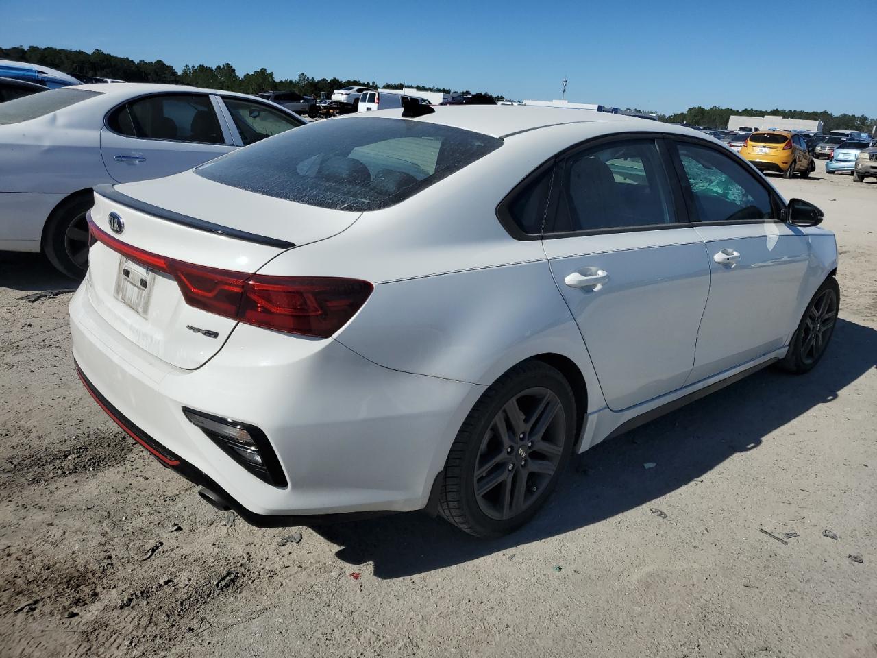 Obraz 3 z 2020 KIA FORTE GT LINE 2020 z VIN 3KPF34AD8LE176512