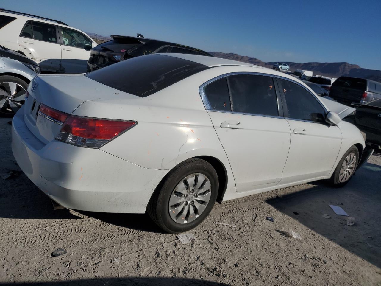 Изображение 3 2011 HONDA ACCORD LX 2011 с VIN 1HGCP2F38BA088476