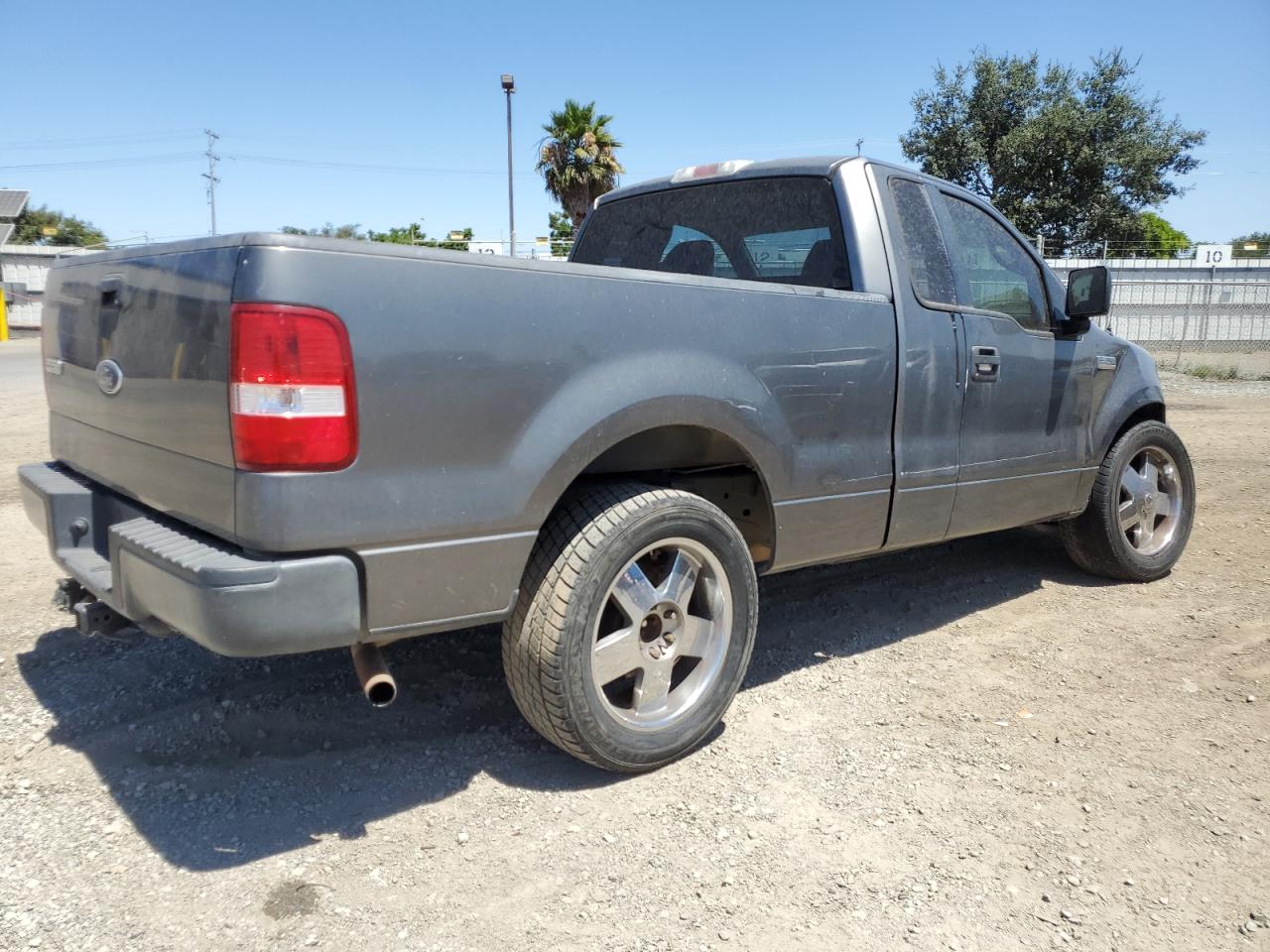 Obraz 3 z 2005 FORD F150  2005 z VIN 1FTRF12245NC07978