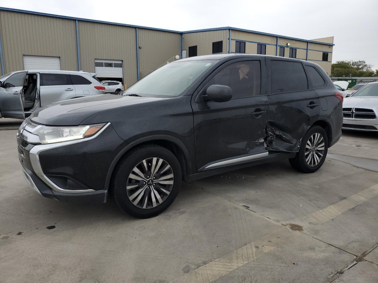 Изображение 1 2019 MITSUBISHI OUTLANDER ES 2019 с VIN JA4AD2A30KJ002092