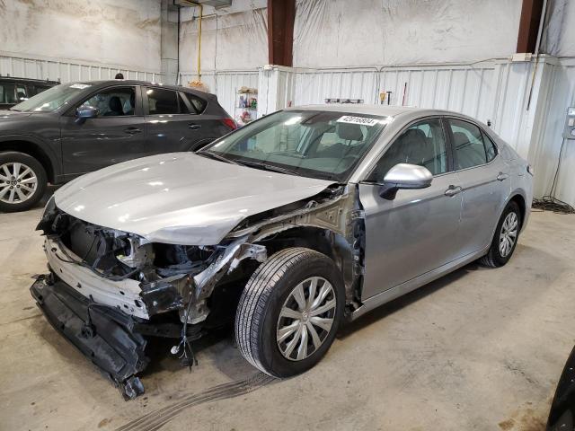 Obraz 1 z 2021 TOYOTA CAMRY LE 2021 z VIN 4T1C31AK3MU567078