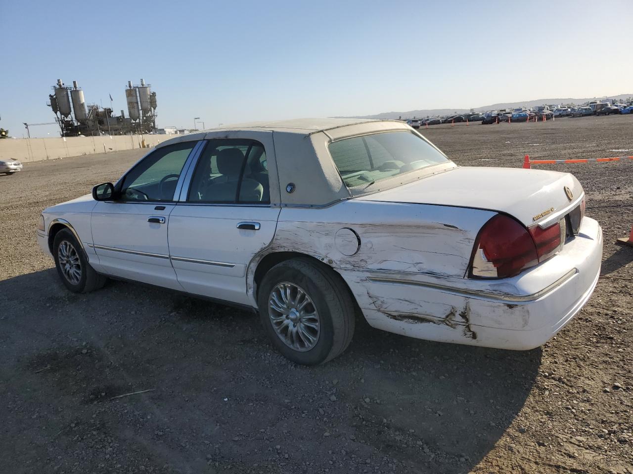 Obraz 2 z 2003 MERCURY GRAND MARQUIS GS 2003 z VIN 2MEFM74W03X607445