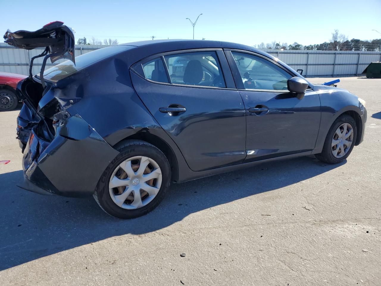 Image 3 of 2014 MAZDA 3 SPORT 2014 with VIN JM1BM1U77E1158394
