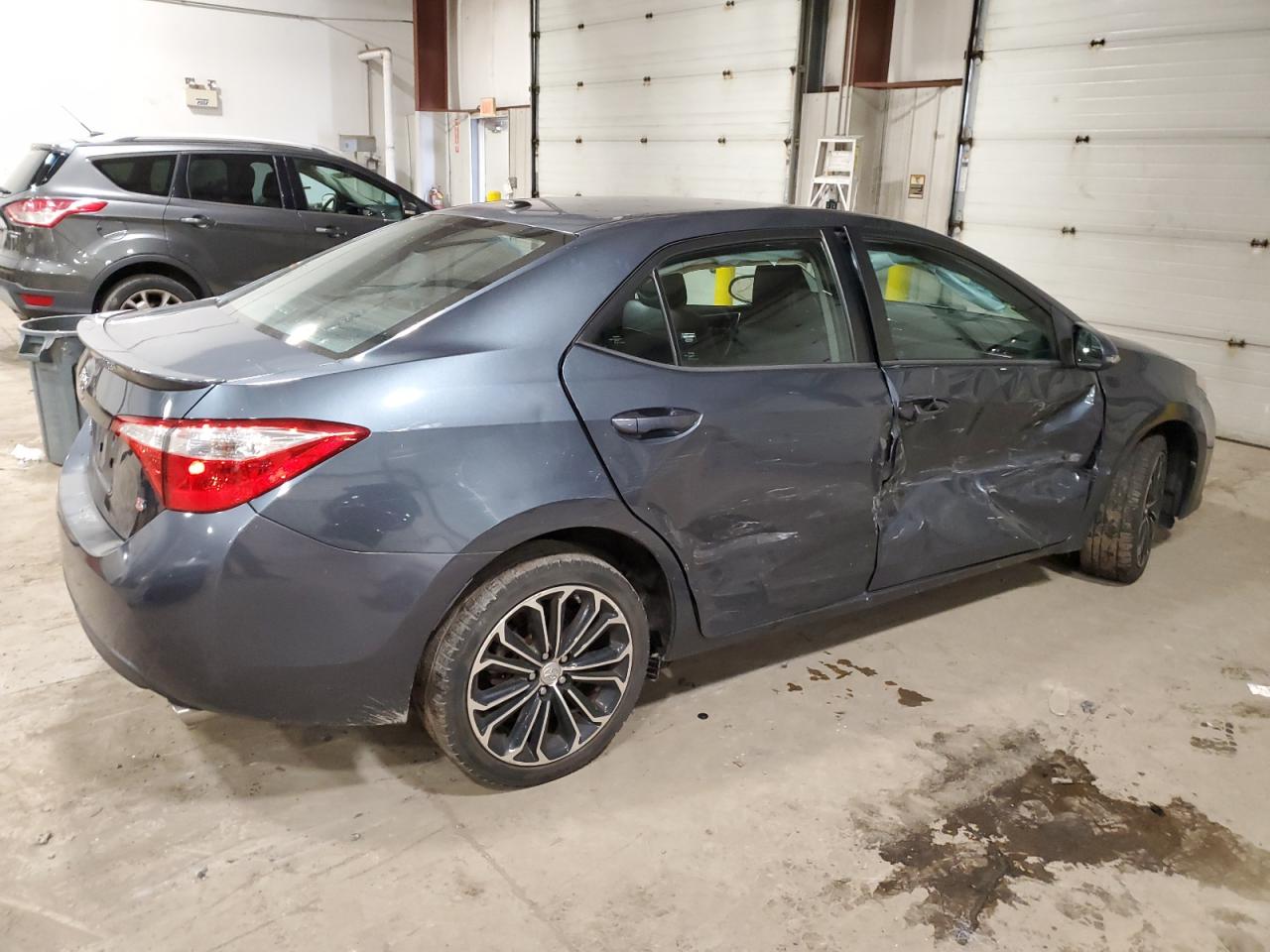 Image 3 of 2015 TOYOTA COROLLA L 2015 with VIN 2T1BURHE5FC381036