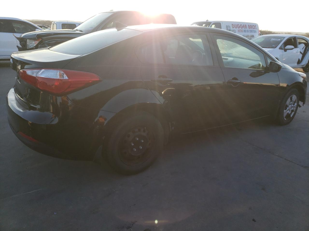 Изображение 3 2016 KIA FORTE LX 2016 с VIN KNAFK4A63G5543061