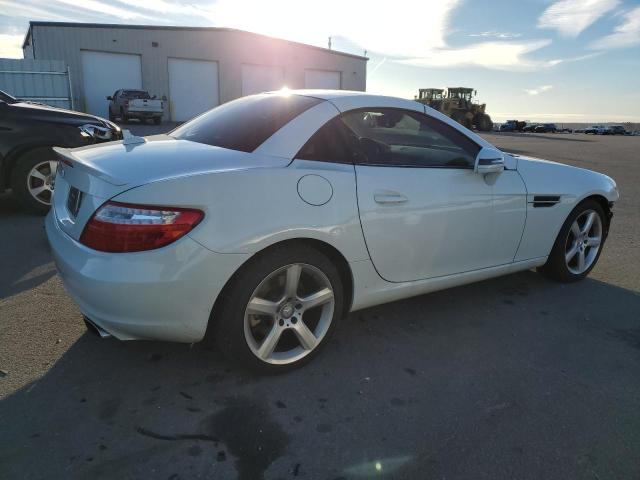 Image 3 of 2012 MERCEDES-BENZ SLK 250 2012 with VIN WDDPK4HA8CF035924