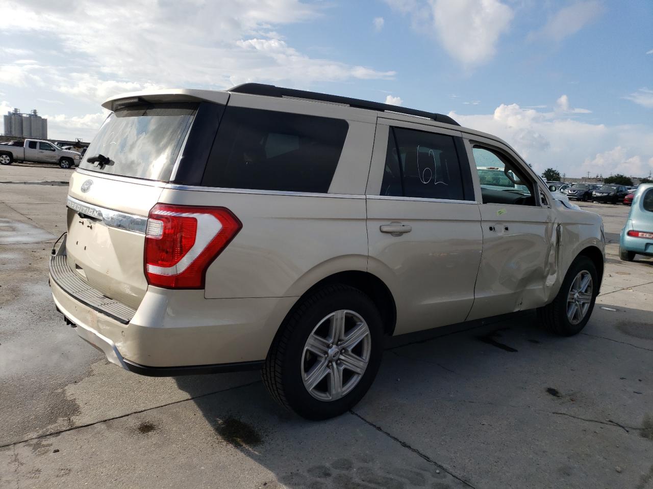 Obraz 3 z 2018 FORD EXPEDITION XLT 2018 z VIN 1FMJU1HT3JEA12754