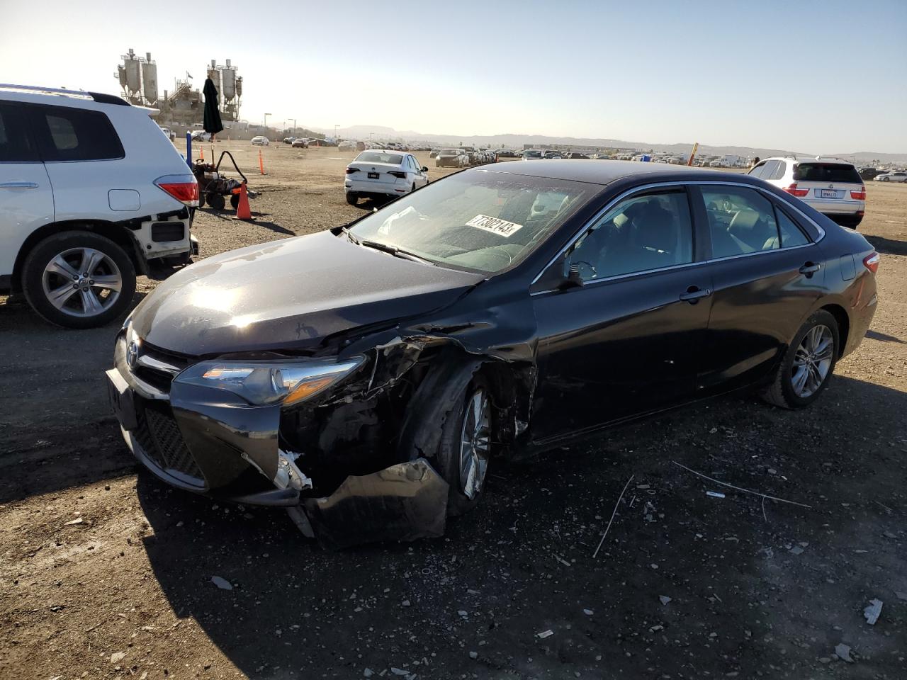 Image 1 of 2015 TOYOTA CAMRY LE 2015 with VIN 4T1BF1FK1FU071811