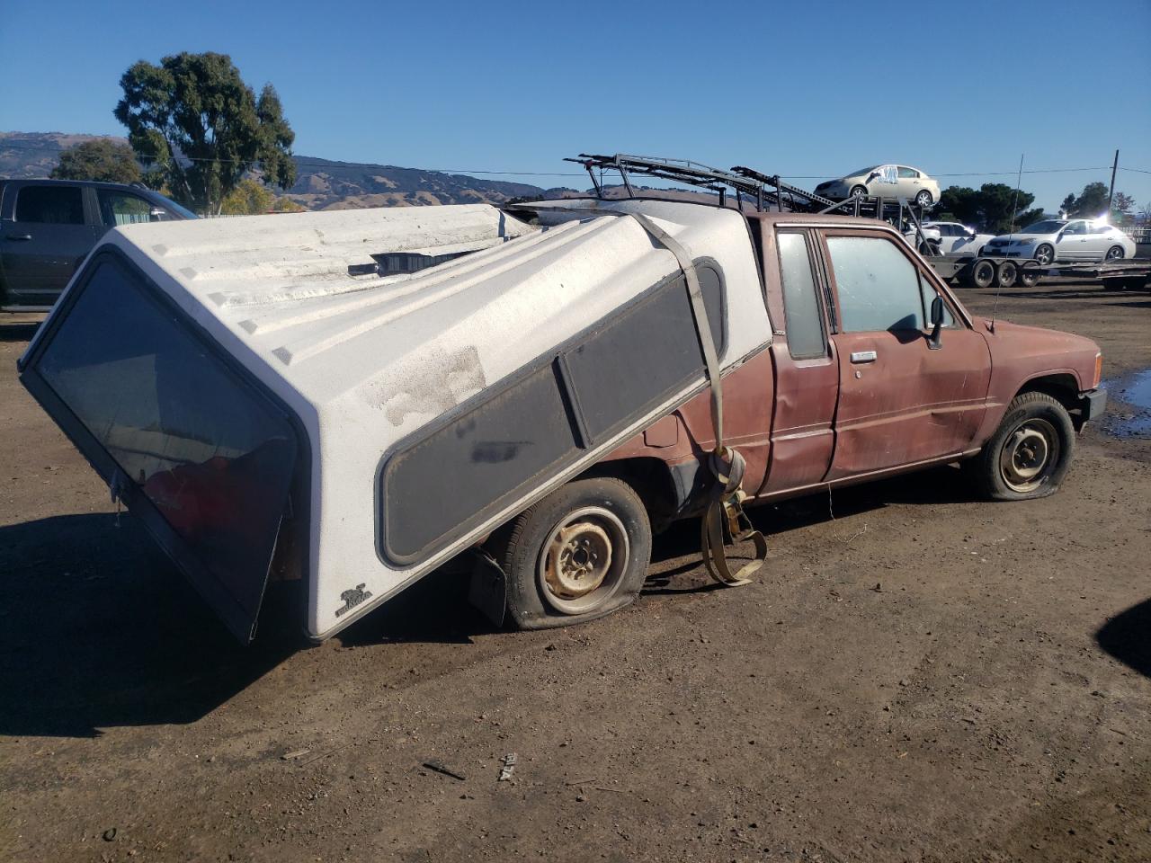 Image 3 of 1985 TOYOTA PICKUP XTRACAB RN56 DLX 1985 with VIN JT4RN56D8F0168008
