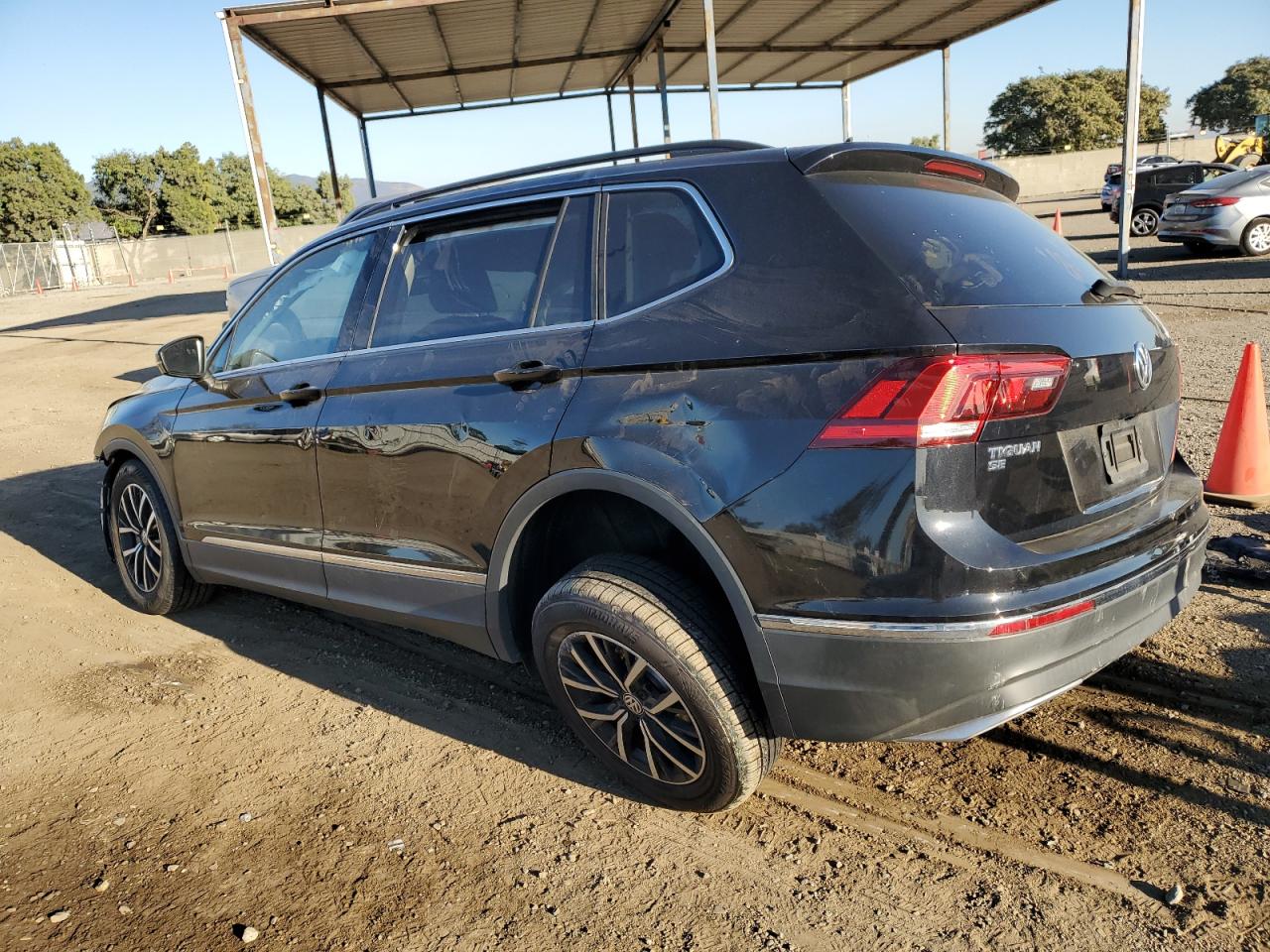 Obraz 2 z 2021 VOLKSWAGEN TIGUAN SE 2021 z VIN 3VV3B7AX4MM064722