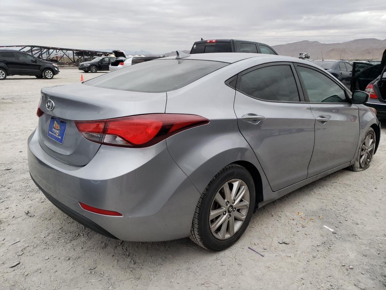 Image 3 of 2015 HYUNDAI ELANTRA SE 2015 with VIN 5NPDH4AE1FH607225