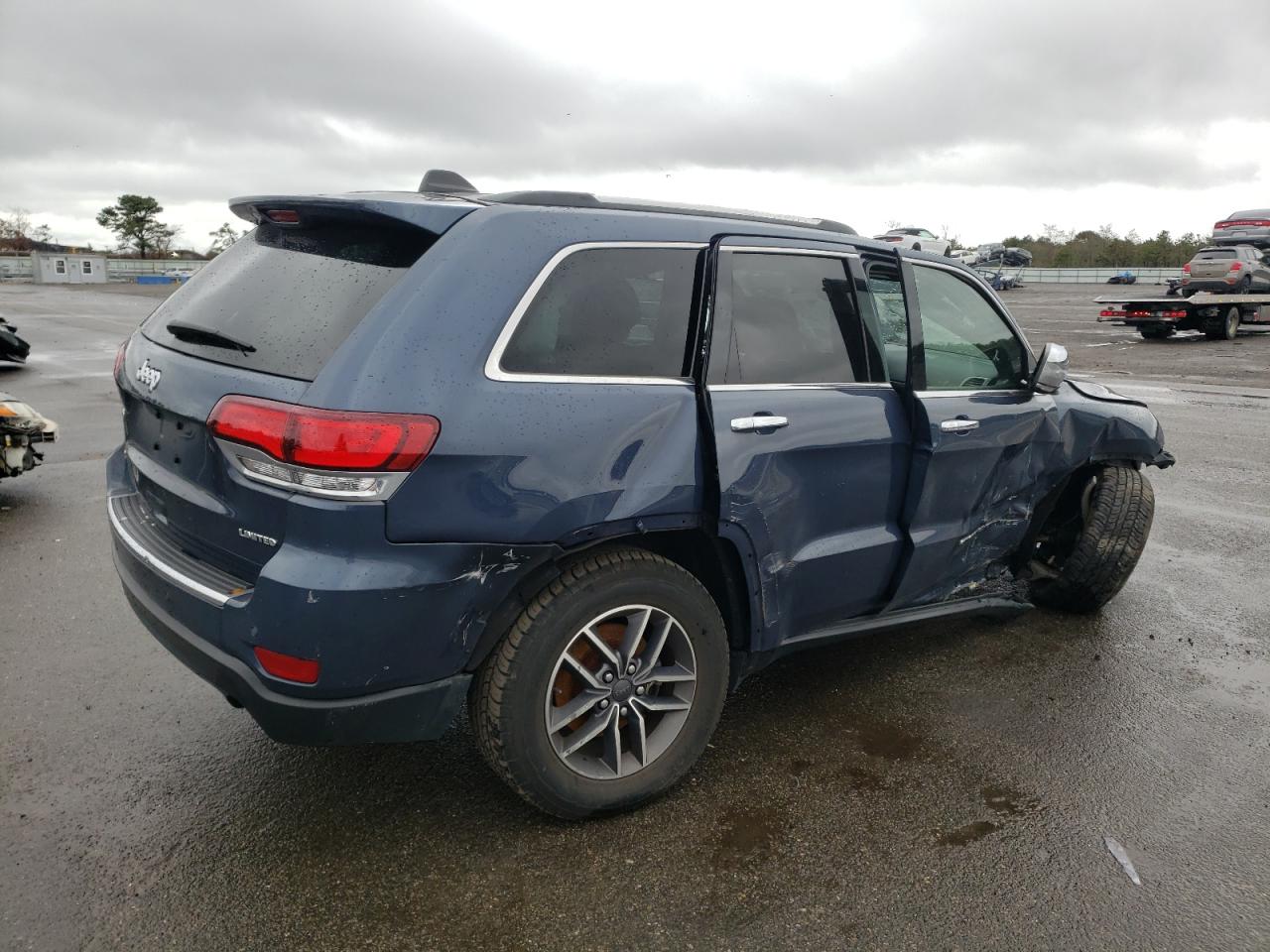Image 3 of 2020 JEEP GRAND CHEROKEE LIMITED 2020 with VIN 1C4RJFBG6LC288420