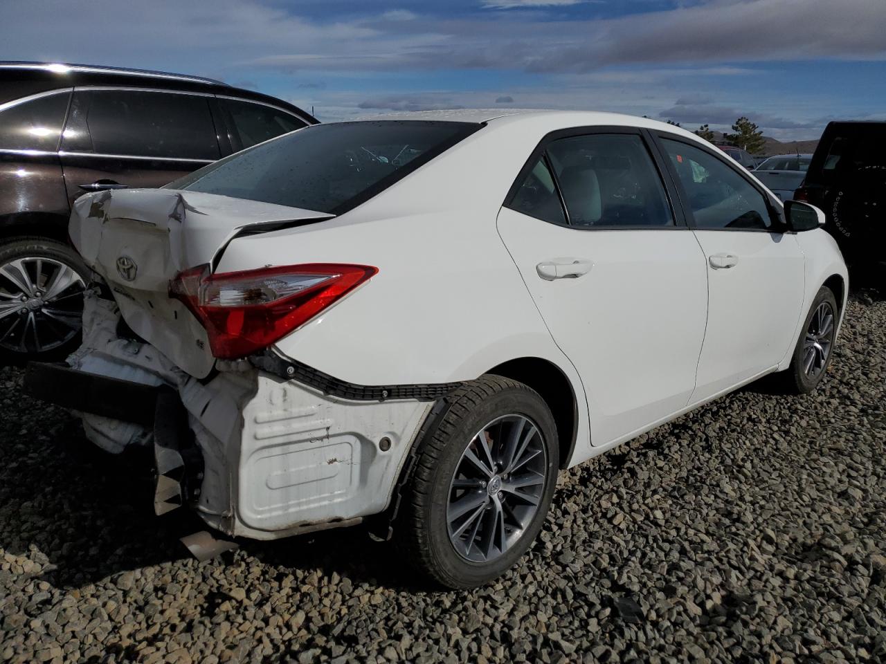 Image 3 of 2016 TOYOTA COROLLA L 2016 with VIN 5YFBURHE9GP431440