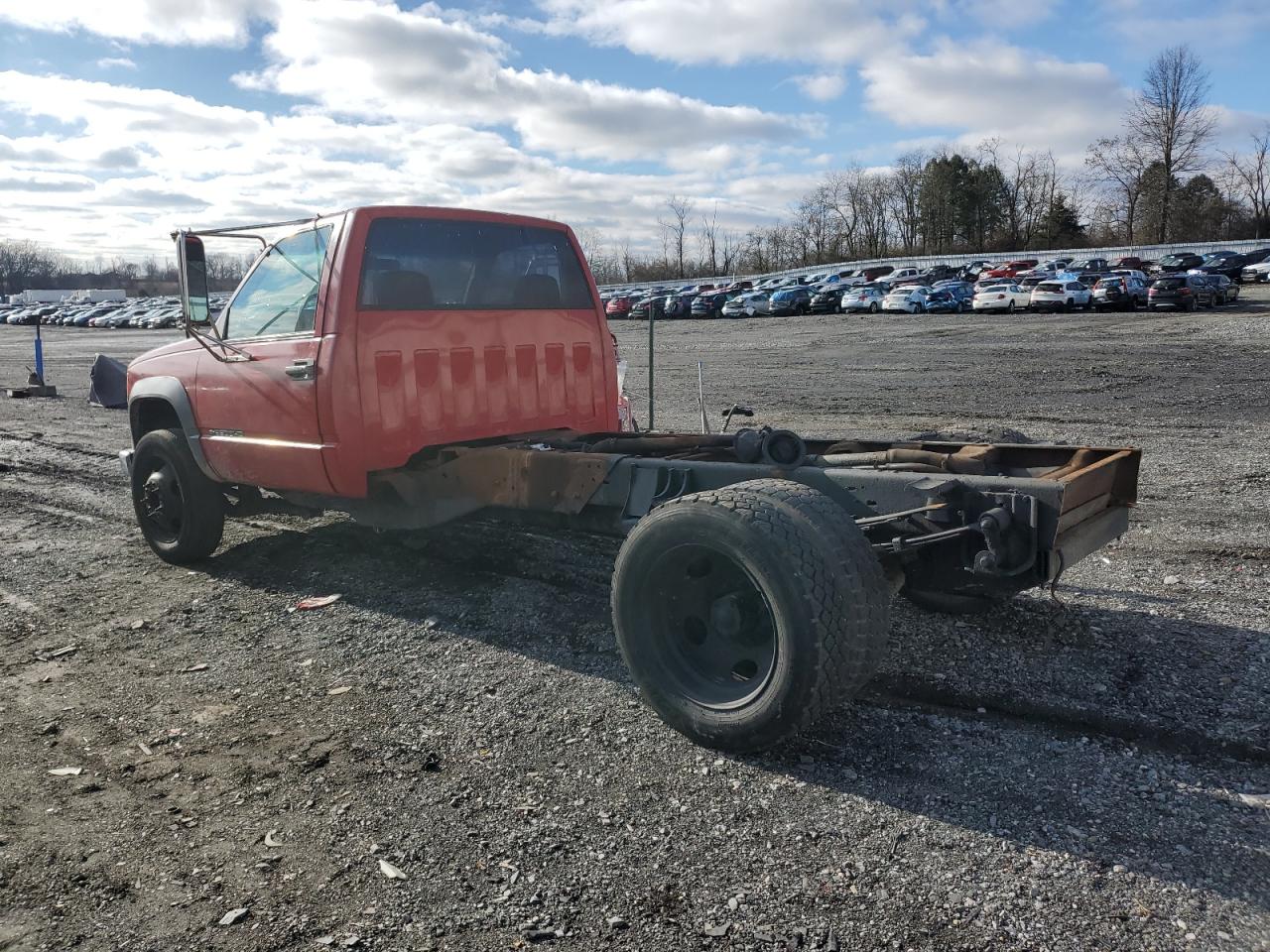 Image 2 of 2000 CHEVROLET GMT-400 C3500-HD 2000 with VIN 1GBKC34J5YF415932