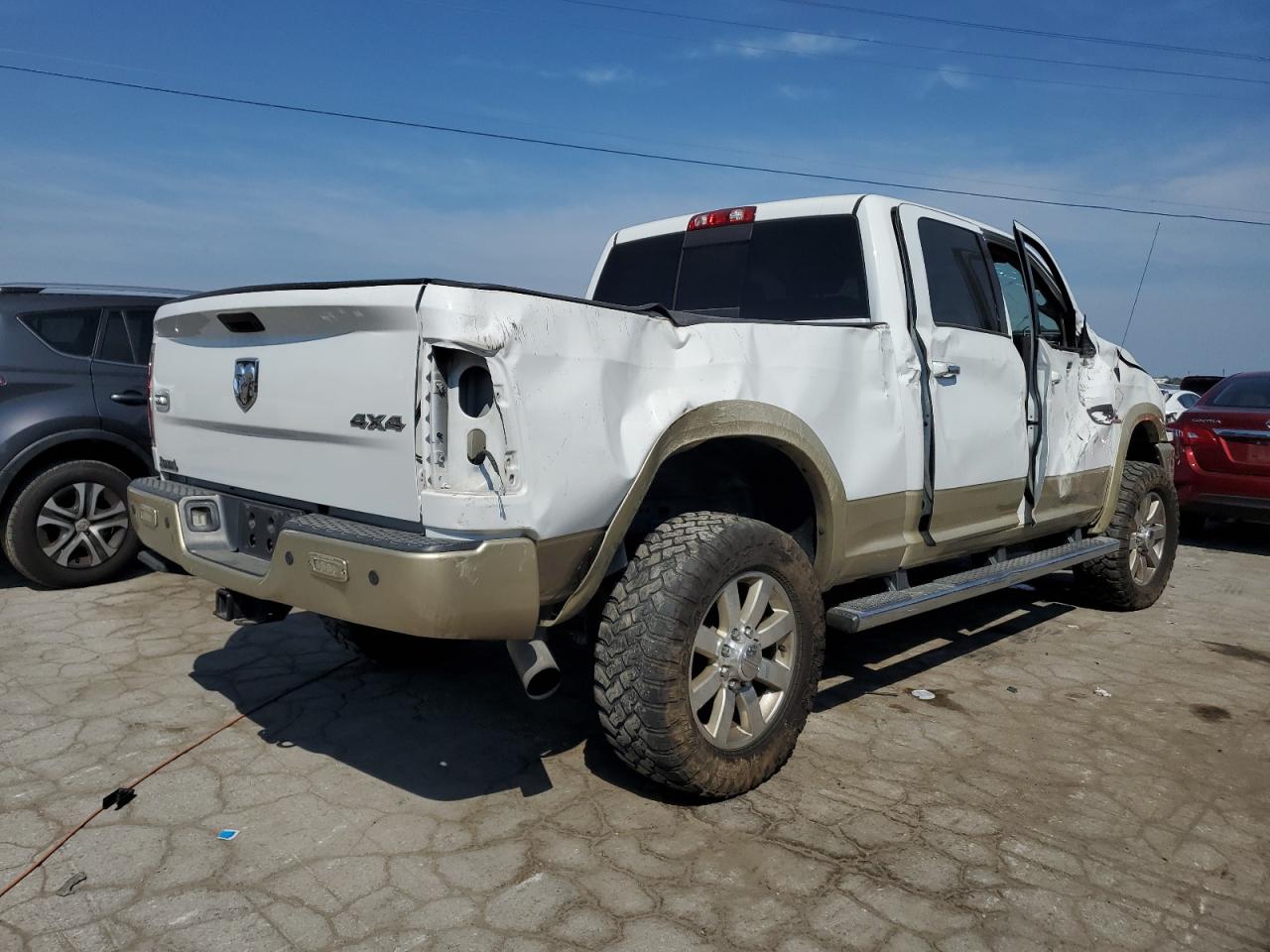 Obraz 3 z 2015 RAM 2500 LONGHORN 2015 z VIN 3C6UR5GL6FG582637