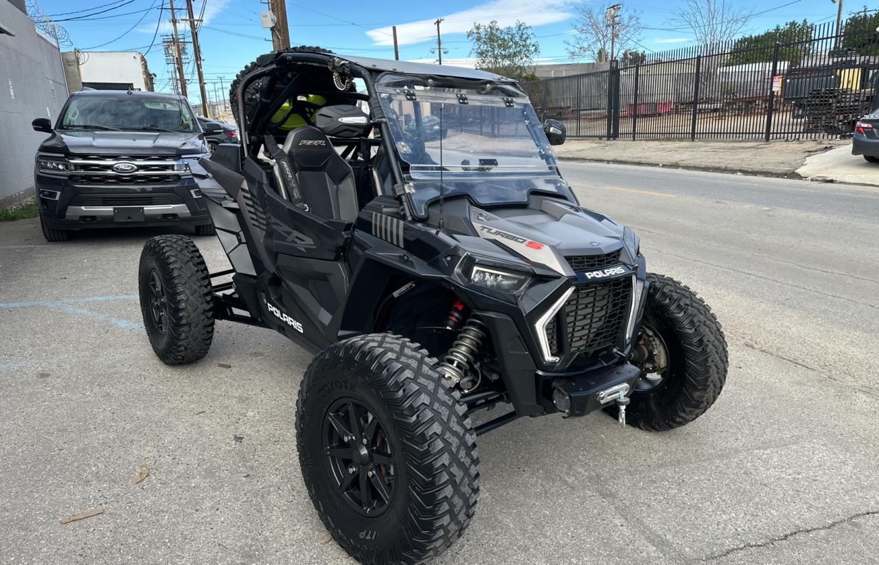 Obraz 1 z 2021 POLARIS RZR TURBO S 2021 z VIN 3NSPAL929MF583045