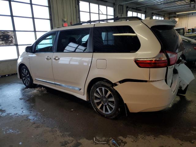 Image 2 of 2018 TOYOTA SIENNA XLE 2018 with VIN 5TDDZ3DC4JS206384