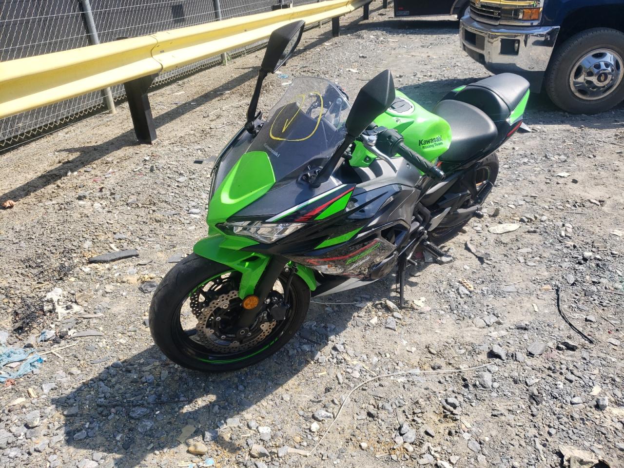 Image 2 of Kawasaki Ex650 N 2022 with VIN ML5EXEN11NDA76209