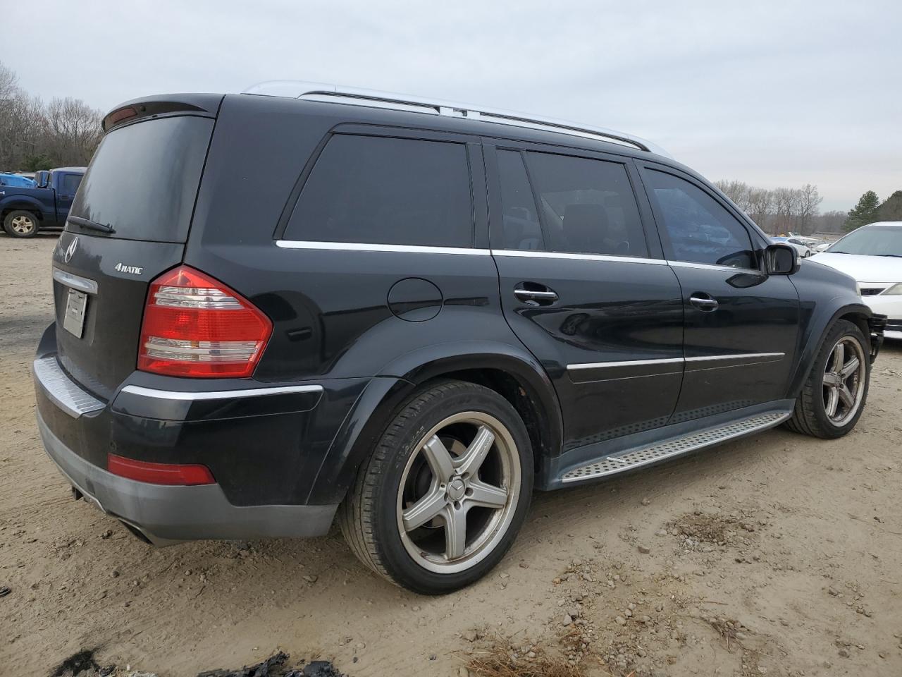 Image 3 of 2008 MERCEDES-BENZ GL 550 4MATIC 2008 with VIN 4JGBF86E68A428066