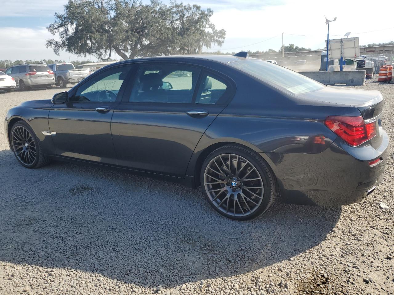 Изображение 2 2014 BMW 750 LI 2014 с VIN WBAYE8C55ED134638