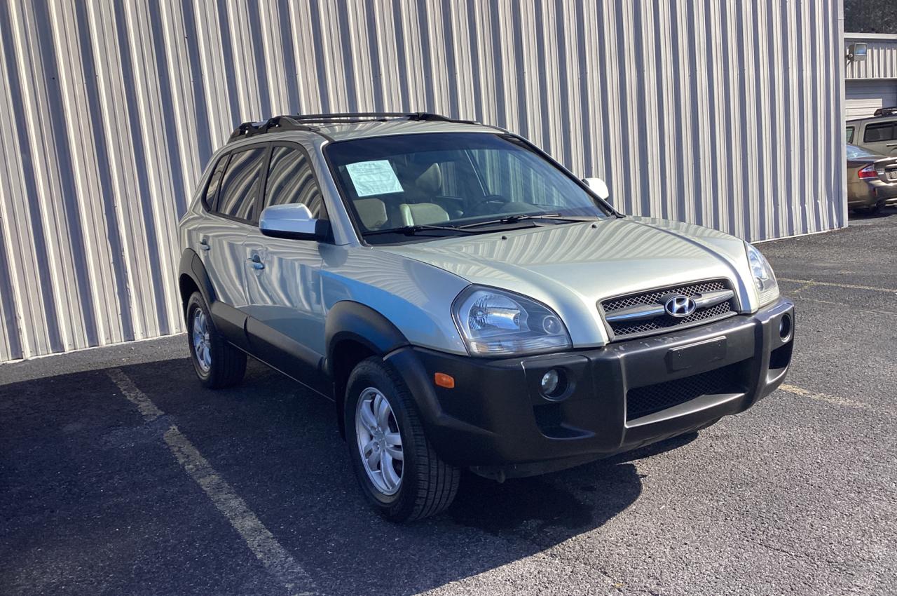 Obraz 1 z 2007 HYUNDAI TUCSON SE 2007 z VIN KM8JN12D17U557073