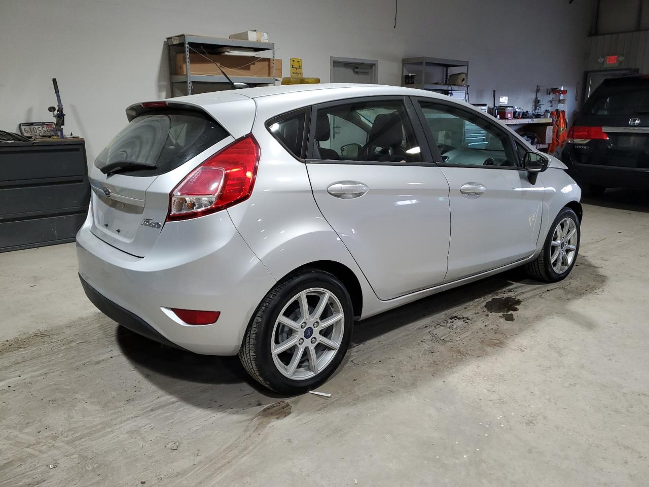 Изображение 3 2017 FORD FIESTA SE 2017 с VIN 3FADP4EJ7HM155777