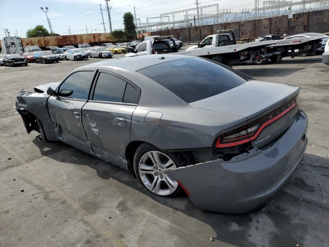 Image 2 of 2019 DODGE CHARGER SXT 2019 with VIN 2C3CDXBG6KH695415