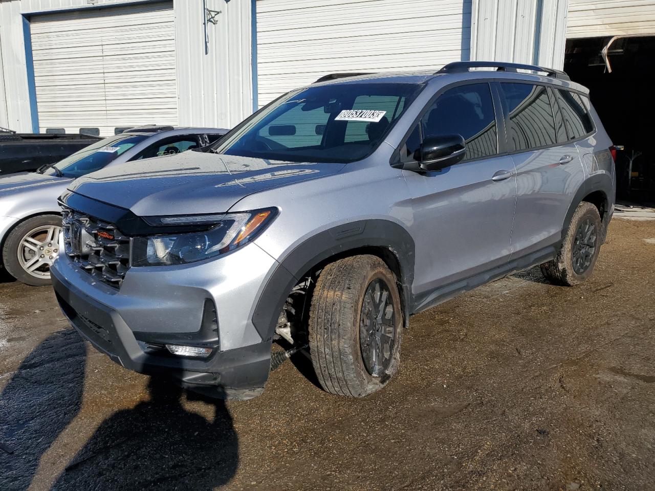 Obraz 1 z 2022 HONDA PASSPORT TRAIL SPORT 2022 z VIN 5FNYF8H60NB027314