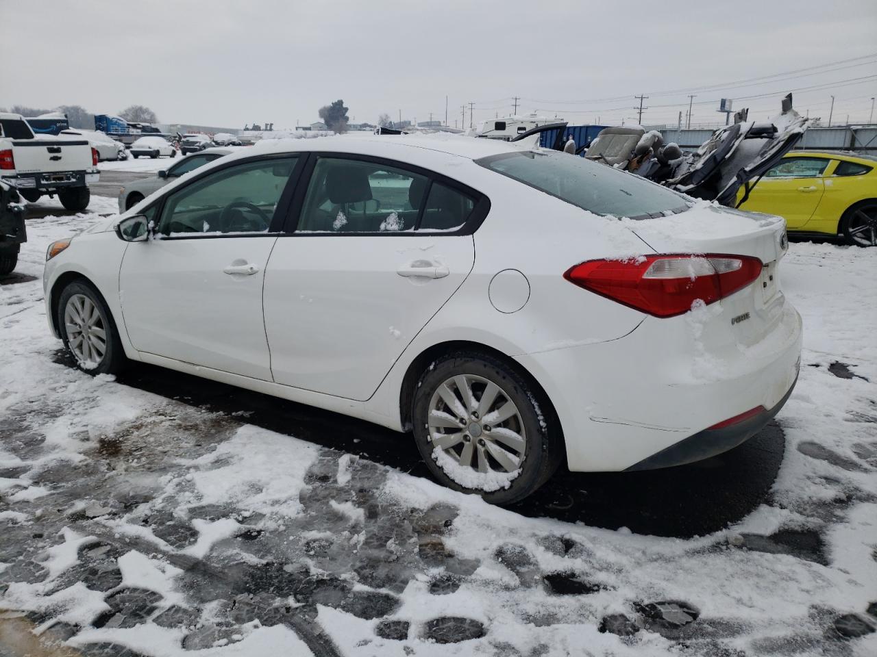 Изображение 2 2016 KIA FORTE LX 2016 с VIN KNAFX4A69G5447212