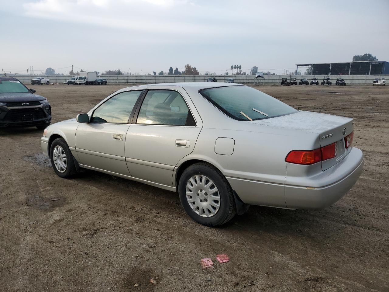 Image 2 of 2001 TOYOTA CAMRY CE 2001 with VIN 4T1BG22K61U064872