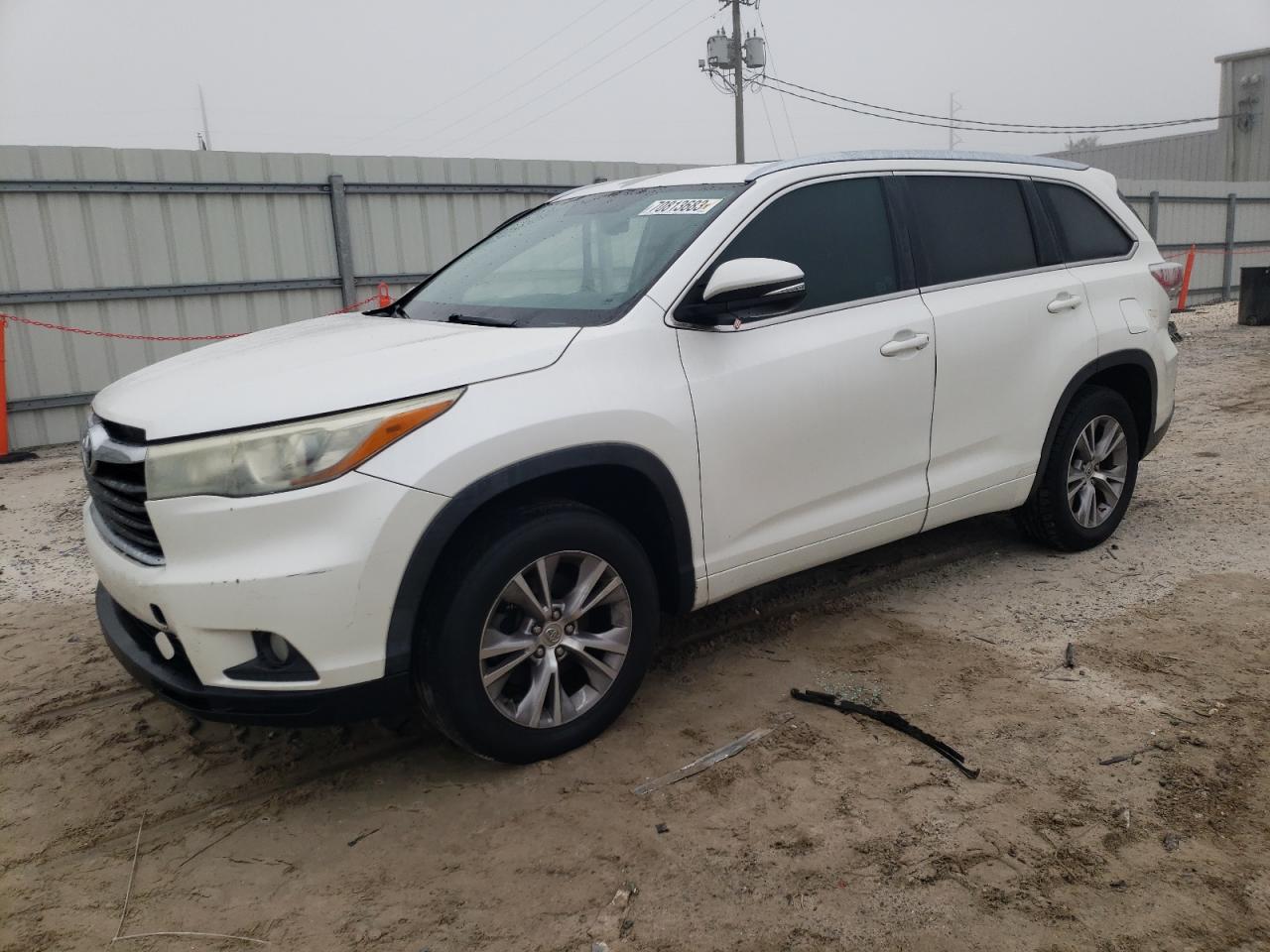 Изображение 1 2015 TOYOTA HIGHLANDER XLE 2015 с VIN 5TDKKRFH6FS096663
