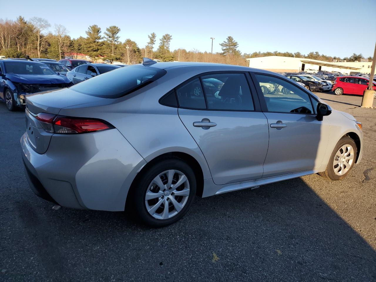 Изображение 3 2023 TOYOTA COROLLA LE 2023 с VIN 5YFB4MDE4PP044805