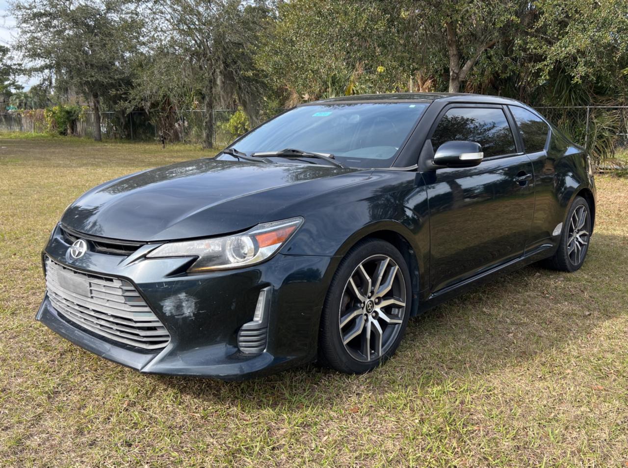 Image 2 of 2015 TOYOTA SCION TC  2015 with VIN JTKJF5C77FJ012408